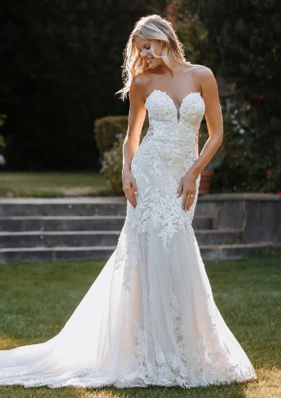 Allure Couture C636 Wedding Dress