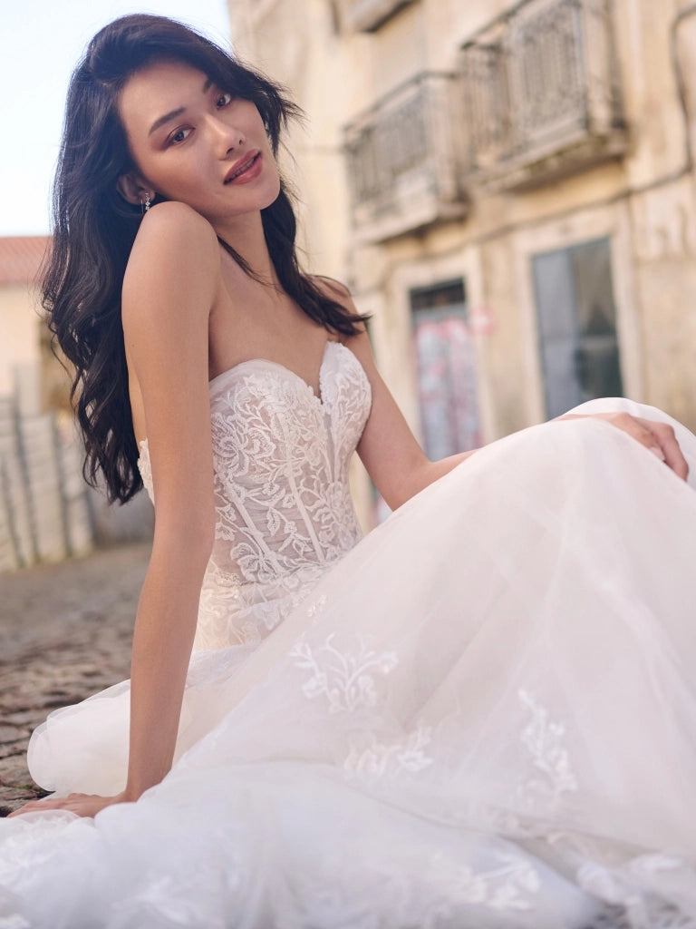 Danielle Lane by Maggie Sottero