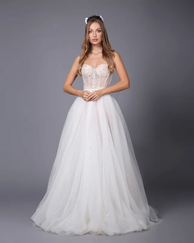 ELZA – Wedding dress with corset and tulle skirt.