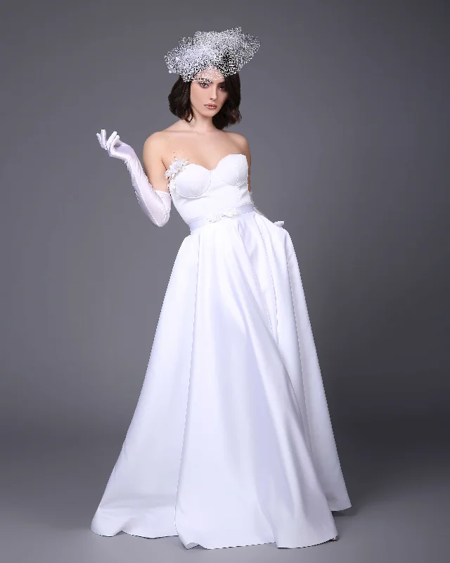 SHANNON - Elegant wedding dress with corset and skirt with pockets.