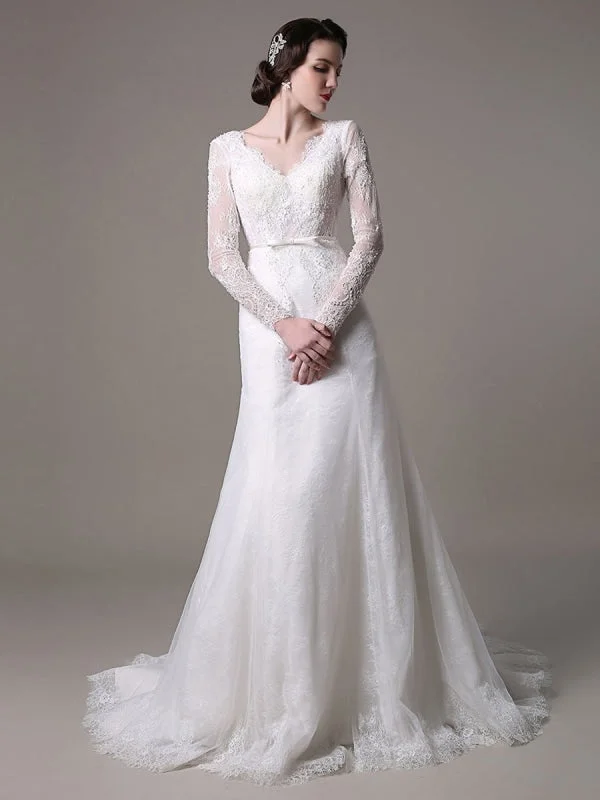 Vintage Lace Wedding Dress A-Line With Long Sleeves Pearls Applique And Chapel Train